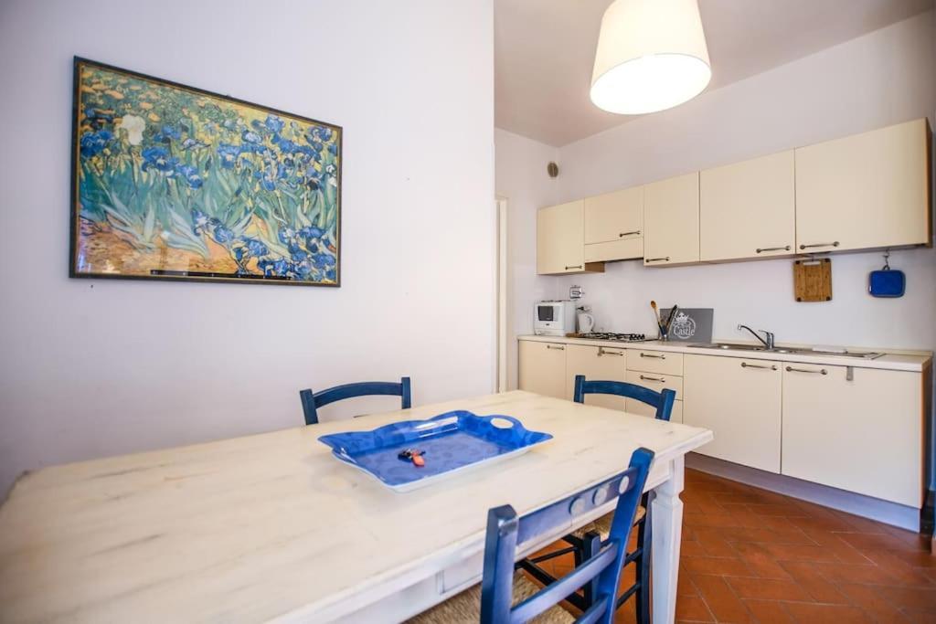 Nice Apartment Near Ponte Vecchio Florence Buitenkant foto